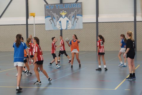 Korfbal C2  29 november-030.JPG